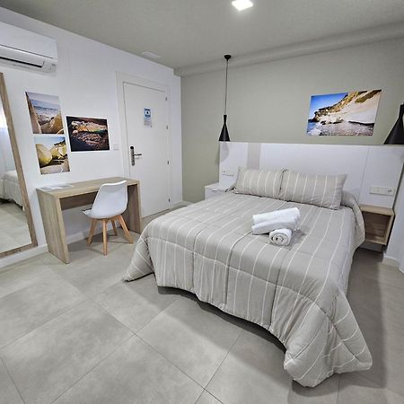 Sosiego Hostal De Mar ปวยร์โต เด มาซาร์รอน ภายนอก รูปภาพ